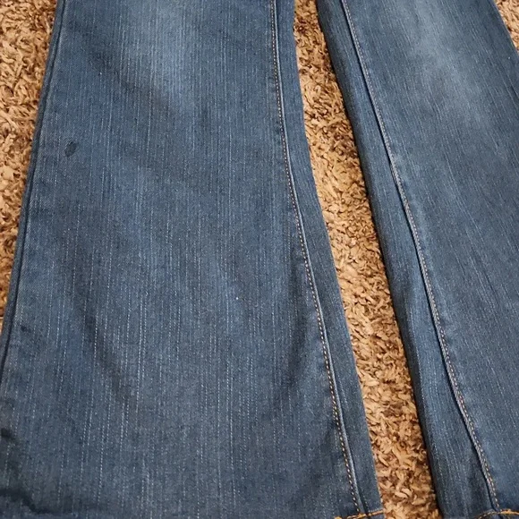 Jessica Simpson Jeans - Picture 3 of 6